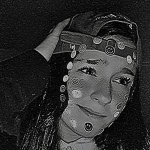 Meet your Posher, Alyson